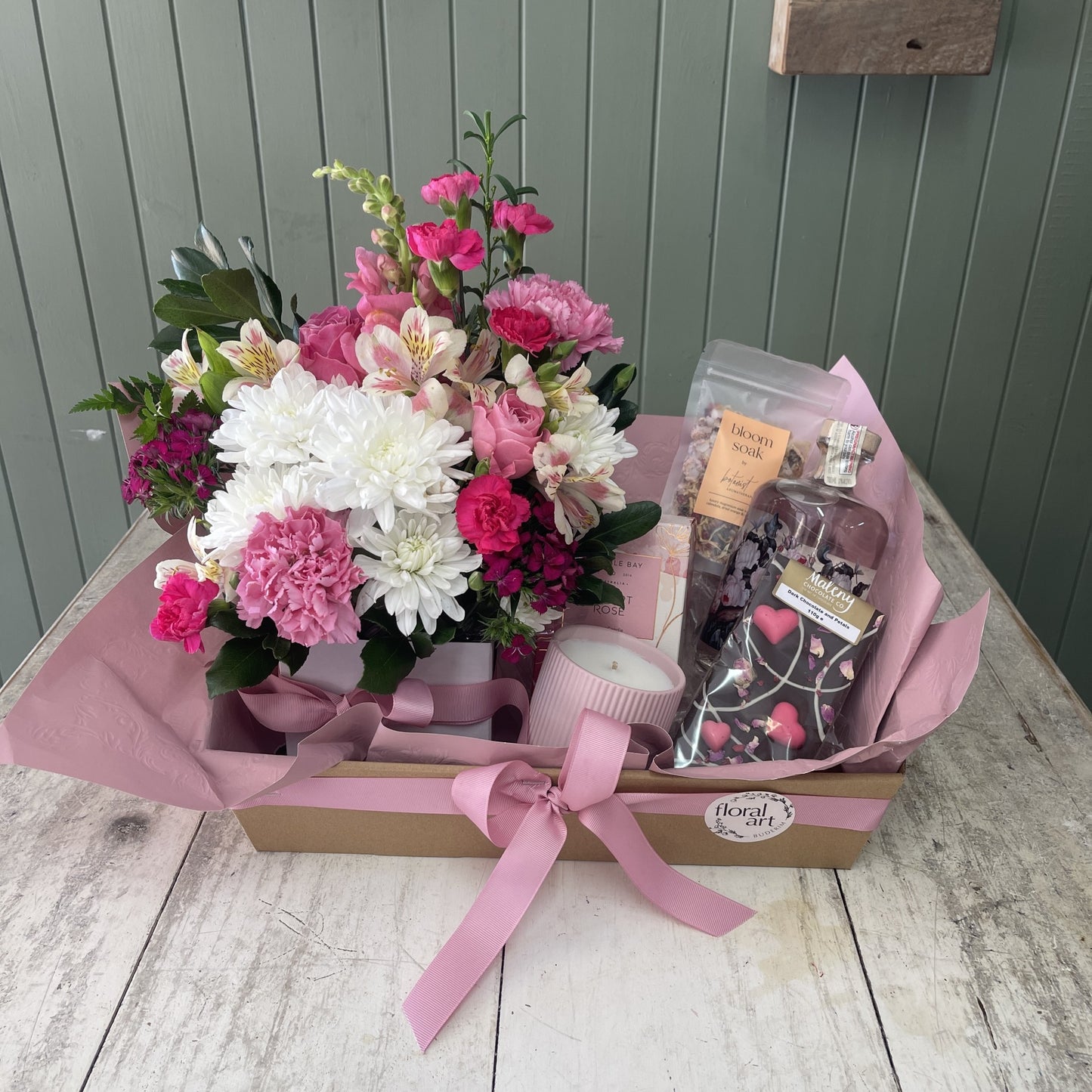 Gift Hamper with Gin chocoates and other luxury items