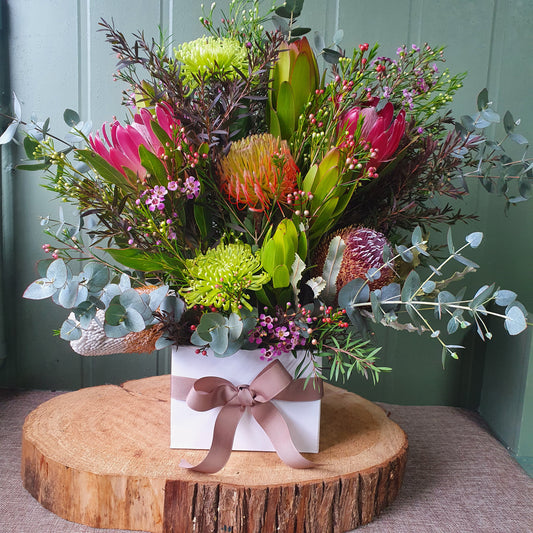 Australian native flowers-protea-gum-leucadendron-leucospermum-geraltonwax