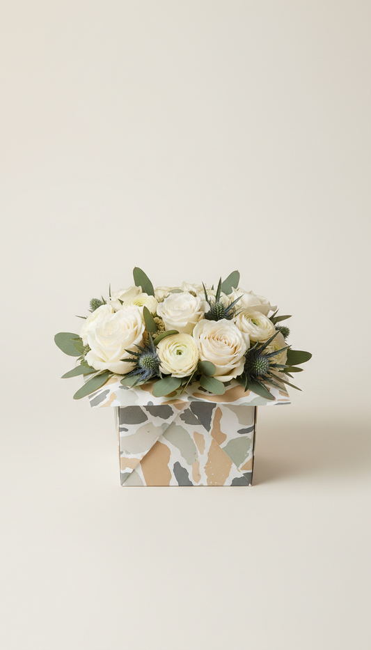 Compact centerpiece in porcelain toned box