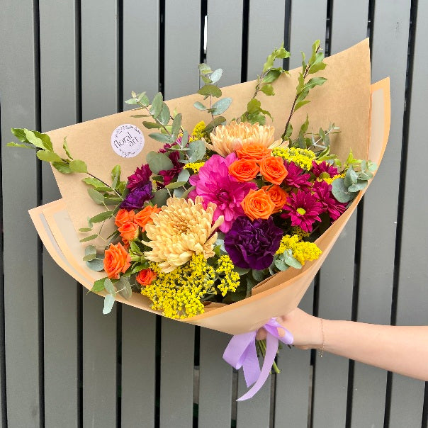 Bright flowers delivery