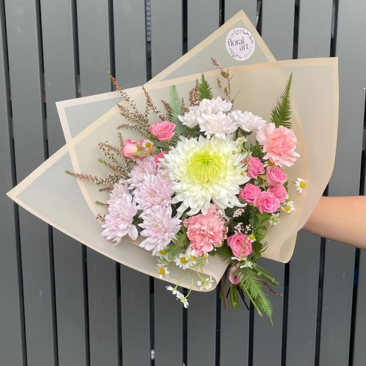 pink and white bouquet