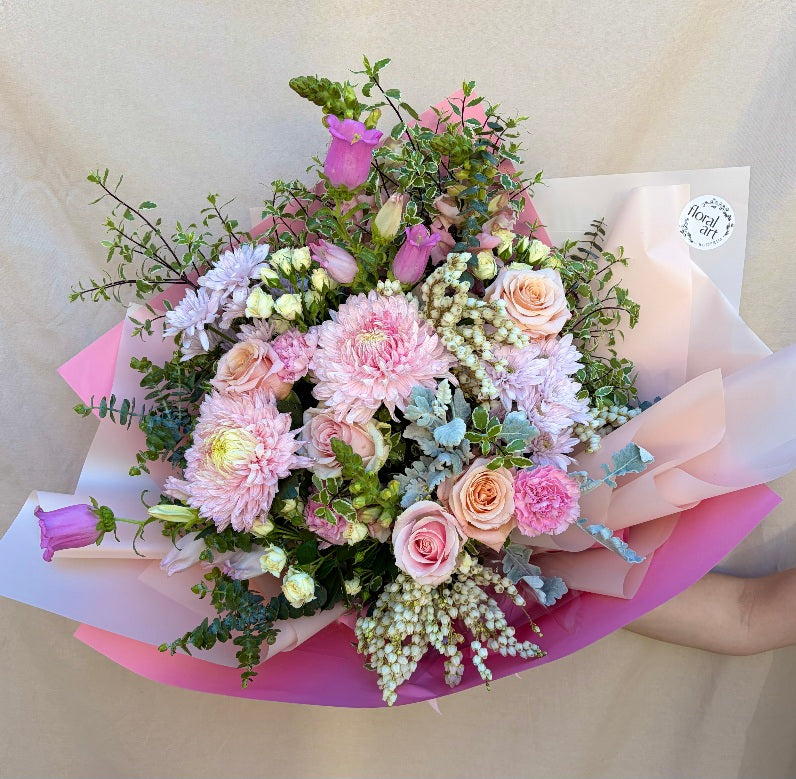 Florist Choice Seasonal Pretty Bouquet